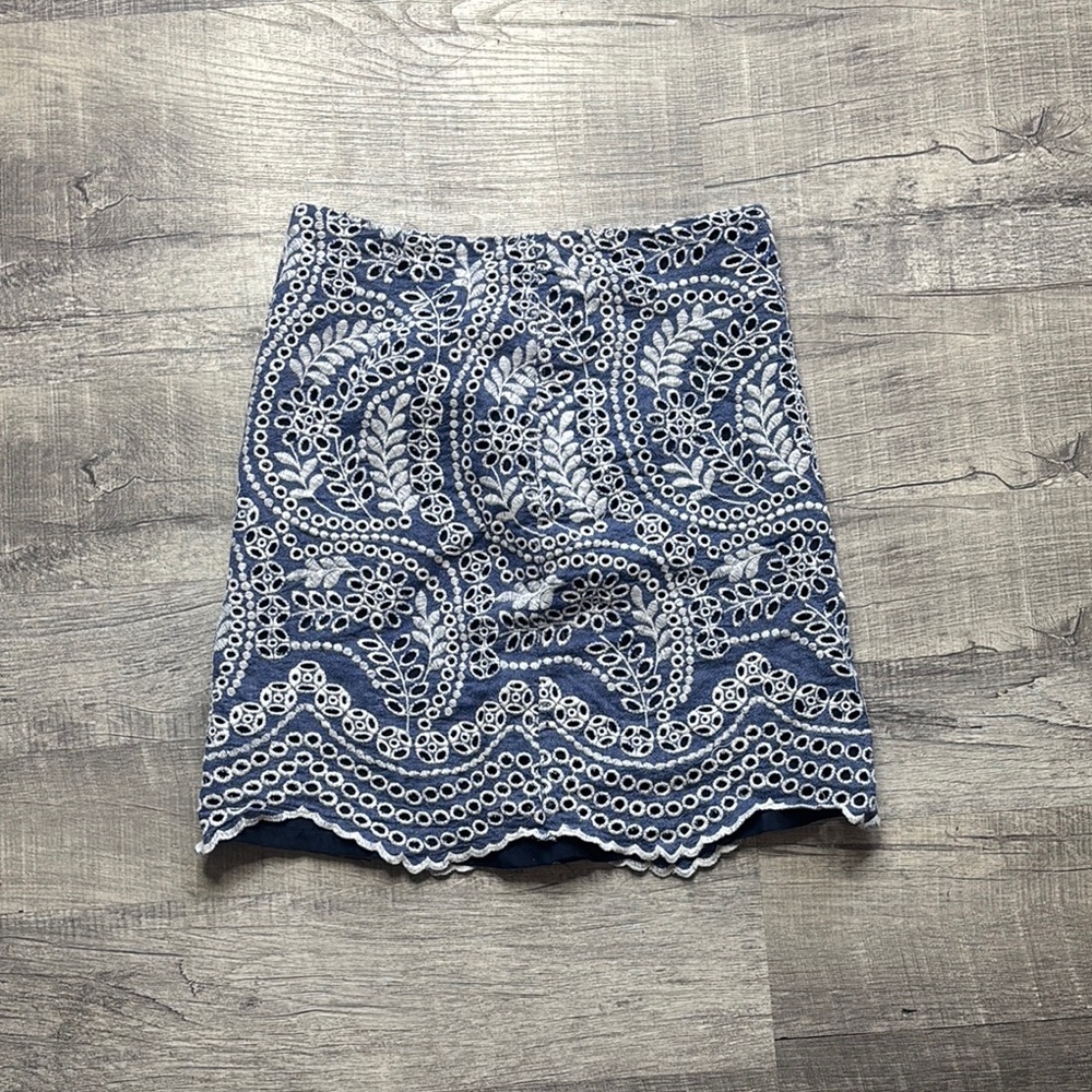 LOFT Scalloped Eyelet Embroidered Pencil Skirt